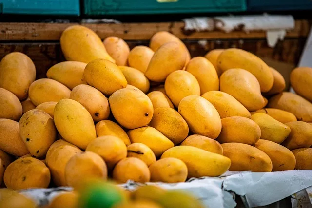 Les 15 fruits thaïlandais à goûter lors de ton voyage 12 Mangue
