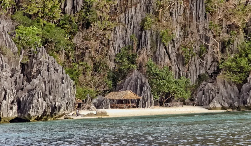 Vue de Coron, dans la province de Palawan, aux Philippines. Image d'illustration, sans lien avec l'incendie.